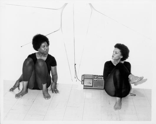 Senga Nengudi and Maren Hassinger rehearsing